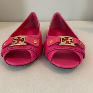 NEW Tory Burch open toe ballet shoes. Poppy Pink